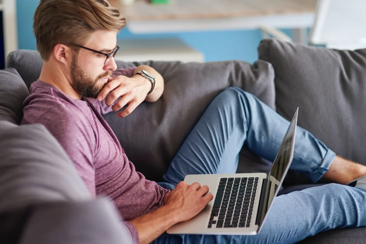 10 Best AI Girlfriend Apps for 2025